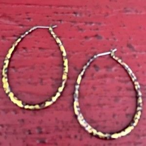 Fashion Jewelry Gold Black Hoop Earrings       # 235
